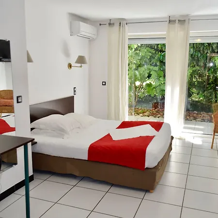 Domaine De Hotel