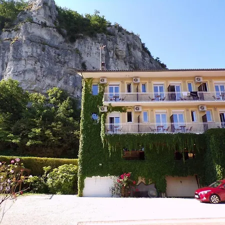 Domaine De Hotel Lacave (Lot)