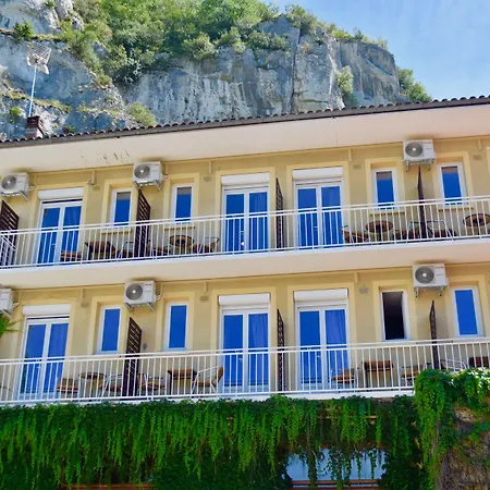 Domaine De 2* Lacave (Lot)