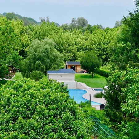 Domaine De Hotel Lacave (Lot)
